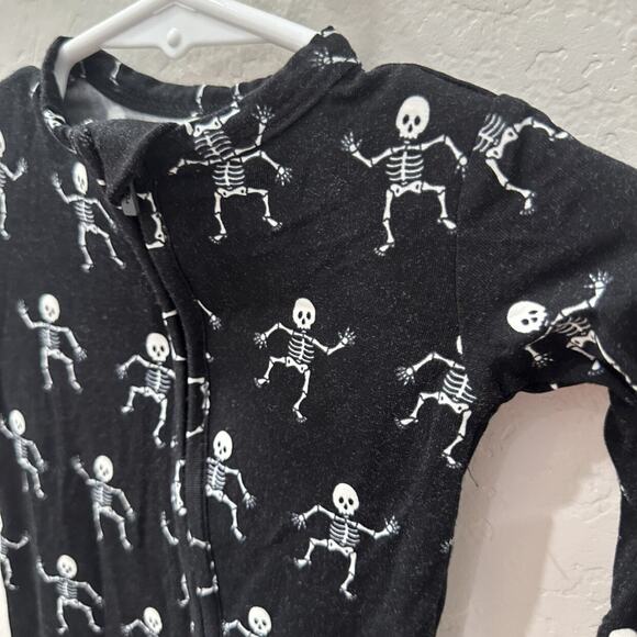 Posh Peanut Dancing Skelly Halloween Zipper Pajamas - Picture 2 of 9